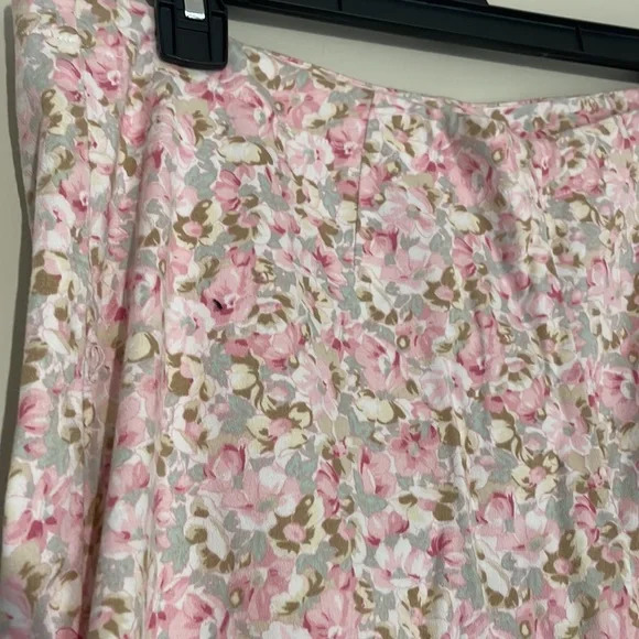 Floral Pants - Picture 3 of 6